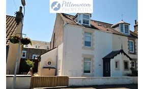 Crows Neuk- Fabulous Coastal Family Home
